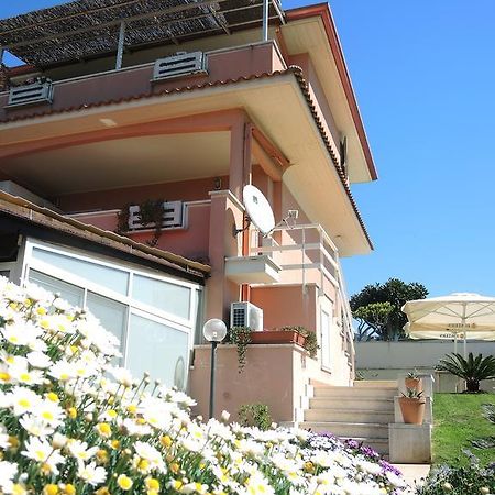 Le Ninfe Bed And Breakfast Anzio Exteriör bild